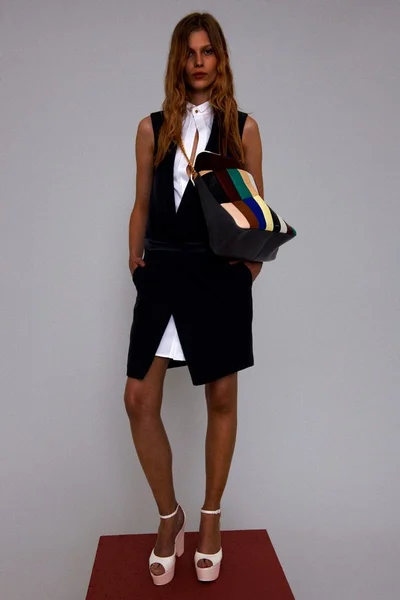 Look 15